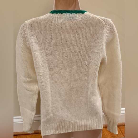 Vintage L.L. Bean 1980s cottage core 100% wool embroidered knit 🍓sweater Size 34 - Picture 2 of 9